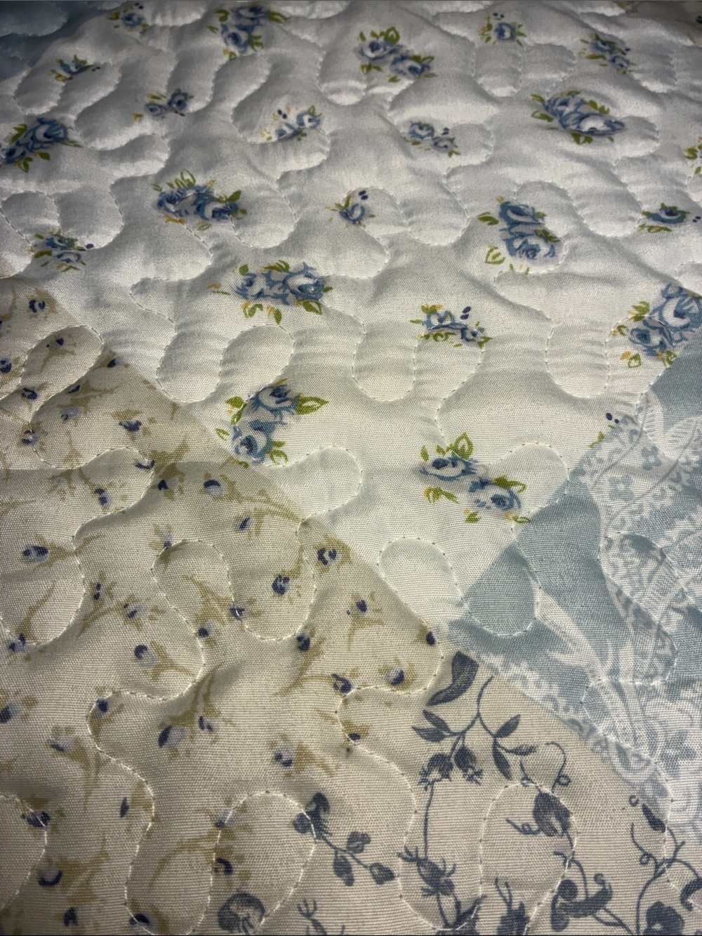 Classic Patchwork Quilted Bedspread in Soft Blue and Cream - Picture 9 of 13